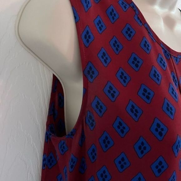 Vince Camuto Sheer Navy and Red Sleeveless top. Small - Picture 5 of 7